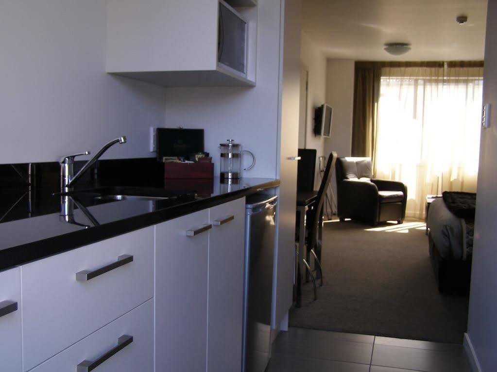 Bellano Motel Suites 크라이스트처치 외부 사진 A studio apartment in New Zealand